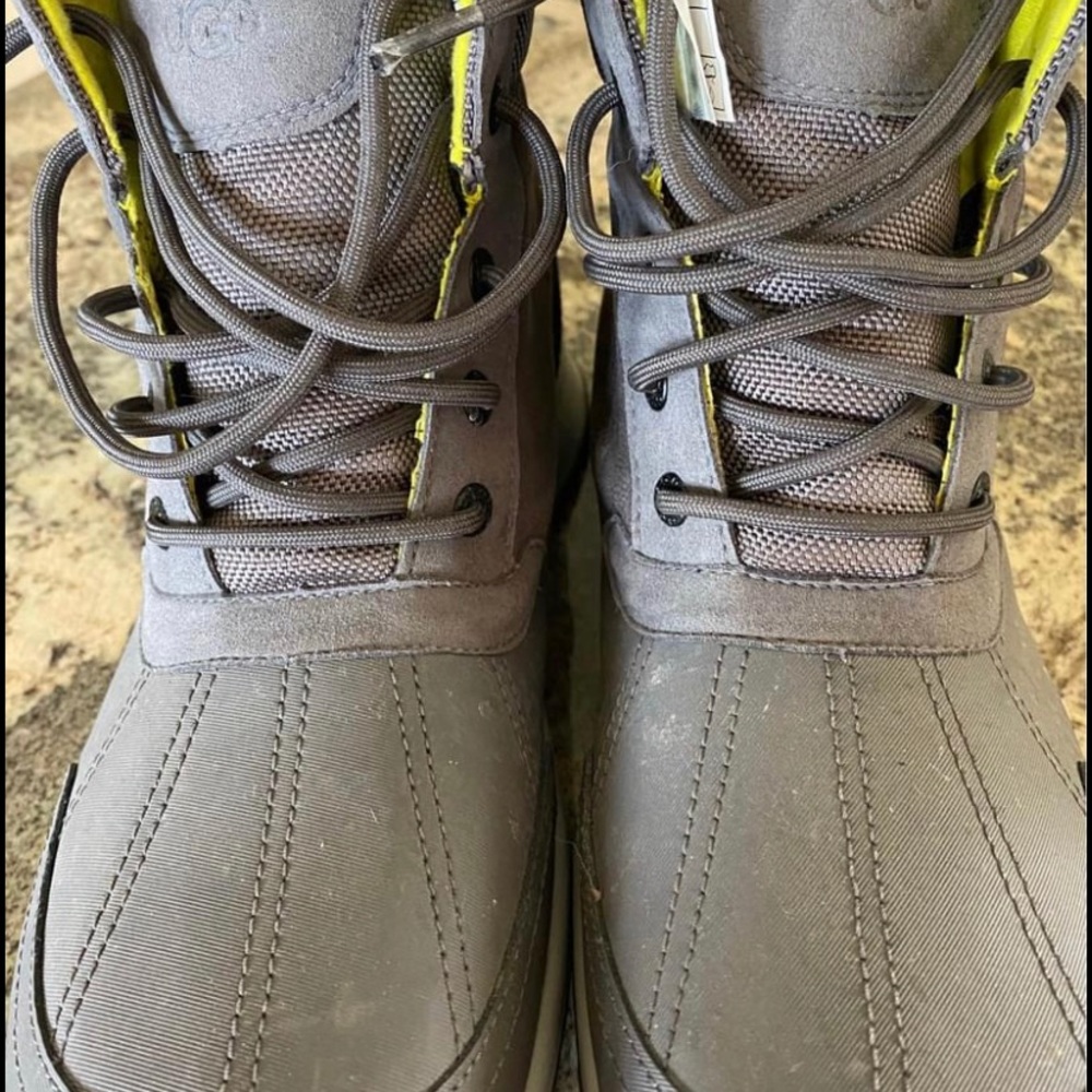 Men’s Ugg winter boots, size 12